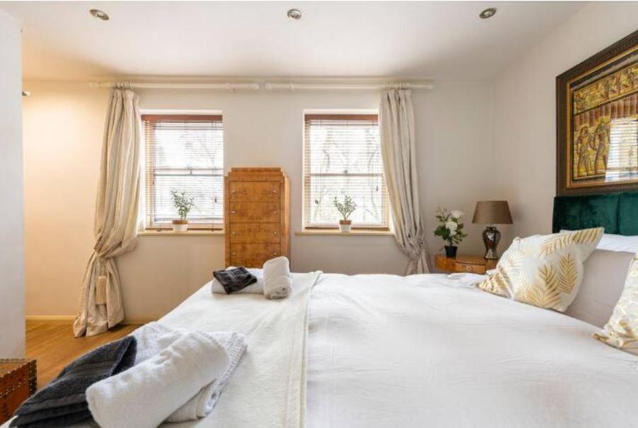 Super Central Beautiful Three Bedroom London Exterior foto