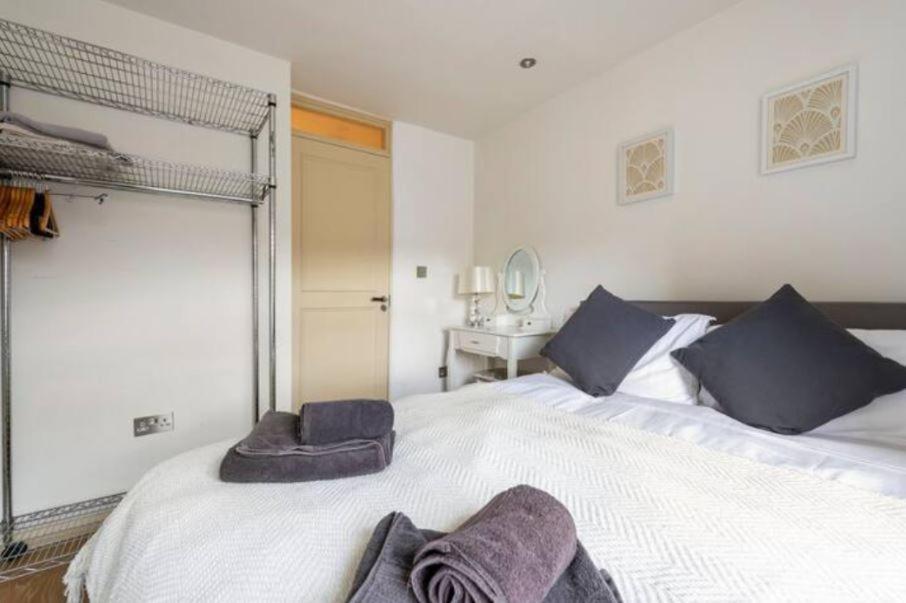 Super Central Beautiful Three Bedroom London Exterior foto