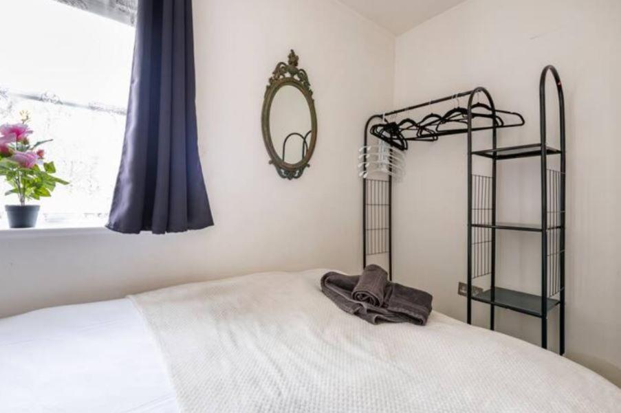 Super Central Beautiful Three Bedroom London Exterior foto