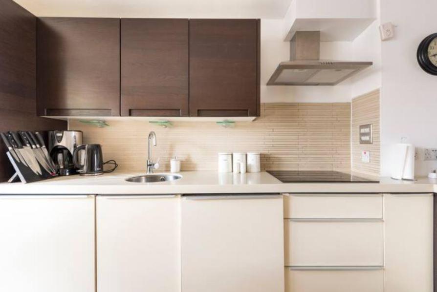 Super Central Beautiful Three Bedroom London Exterior foto